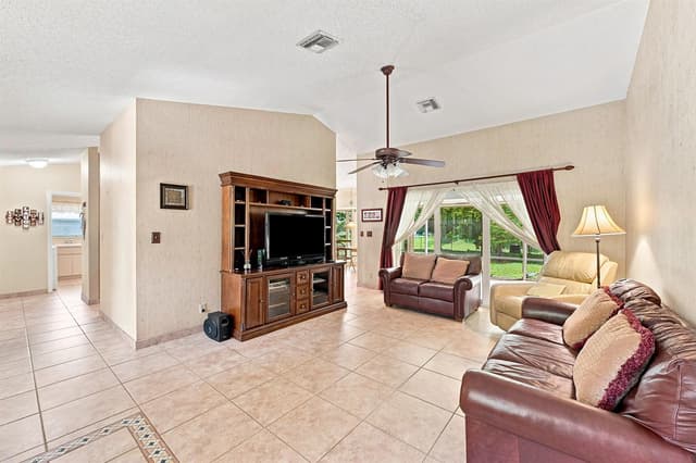 2111 NW 86TH Way, Coral Springs FL 33071 - Coral Springs, FL - Photo 4