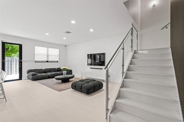 7923 NW 104th Ct, Doral FL 33178 - Doral, FL - Photo 7