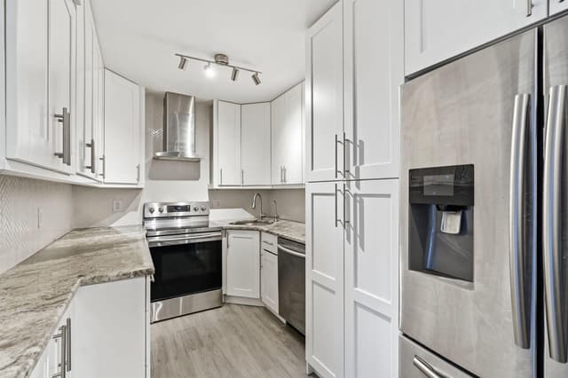 1104 GREEN PINE Boulevard # G1, West Palm Beach FL 33409 - West Palm Beach, FL - Photo 5