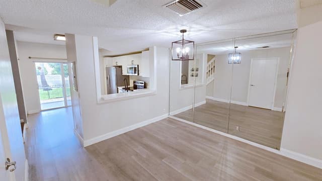 9807 NW 57 Manor, Coral Springs FL 33076 - Coral Springs, FL - Photo 5