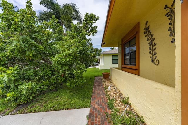4917 LUQUI Court, West Palm Beach FL 33415 - West Palm Beach, FL - Photo 2