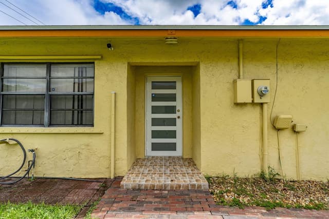 4917 LUQUI Court, West Palm Beach FL 33415 - West Palm Beach, FL - Photo 3