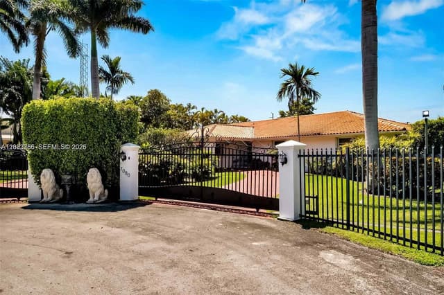 7080 SW 98th Ave, Miami FL 33173 - Miami, FL - Photo 2