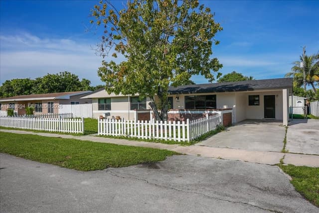 19812 NE 12th Pl, Miami FL 33179 - Miami, FL - Photo 3