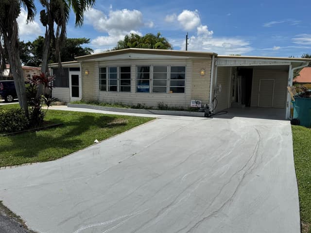 8629 Crown Drive, Boynton Beach FL 33436 - Boynton Beach, FL - Photo 3