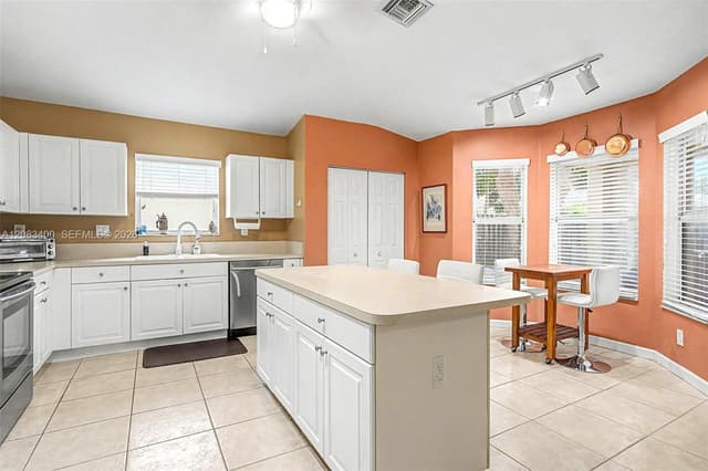 14033 SW 155 Ct, Miami FL 33196 - Miami, FL - Photo 2