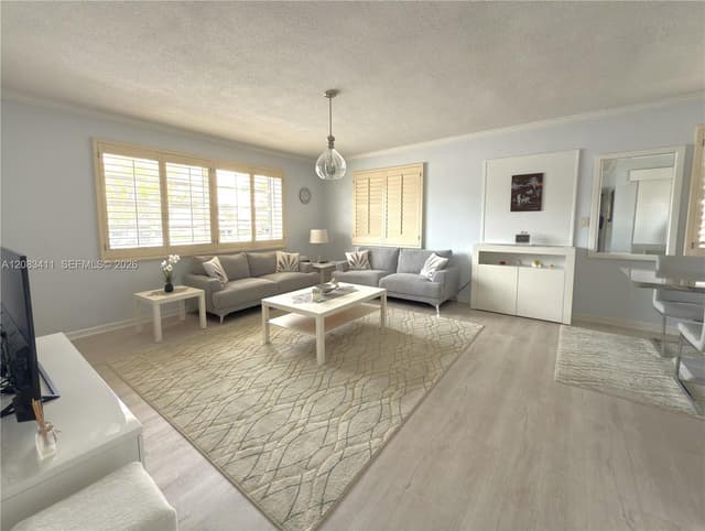 2340 NE 9th St # 210, Fort Lauderdale FL 33304 - Fort Lauderdale, FL - Photo 2
