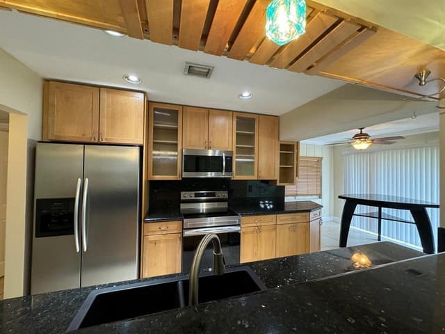 5107 BAYBERRY Lane, Tamarac FL 33319 - Tamarac, FL - Photo 4