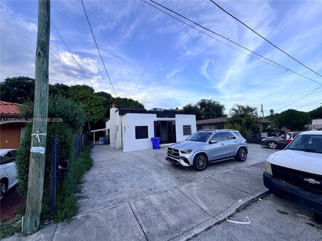 1829 NW 5th St, Miami FL 33125 - Miami, FL - Photo 2