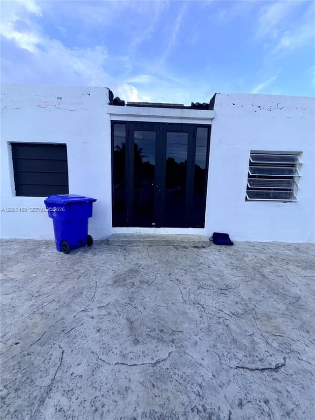 1829 NW 5th St, Miami FL 33125 - Miami, FL - Photo 3