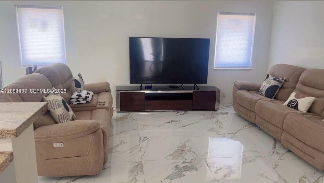 4711 NW 178th Ter, Miami Gardens FL 33055