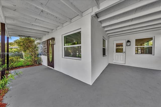 535 NW 23rd Ave, Fort Lauderdale FL 33311 - Fort Lauderdale, FL - Photo 6
