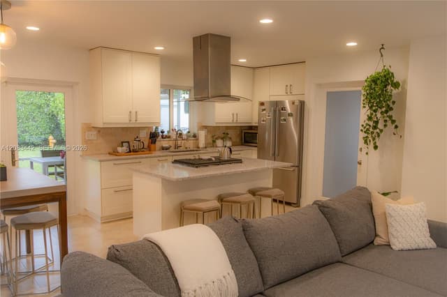 18124 SW 92nd Ct, Palmetto Bay FL 33157 - Palmetto Bay, FL - Photo 7