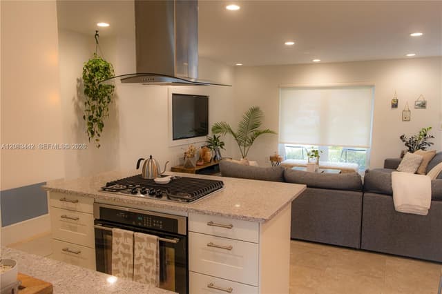 18124 SW 92nd Ct, Palmetto Bay FL 33157 - Palmetto Bay, FL - Photo 5