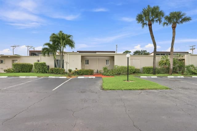 2538 Boundbrook Drive S # 137, West Palm Beach FL 33406 - West Palm Beach, FL - Photo 6