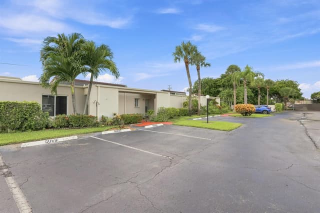 2538 Boundbrook Drive S # 137, West Palm Beach FL 33406 - West Palm Beach, FL - Photo 5