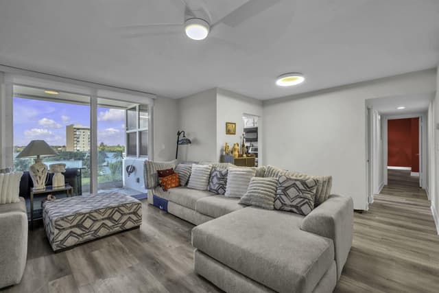 2639 N RIVERSIDE Drive # 505, Pompano Beach FL 33062 - Pompano Beach, FL - Photo 4