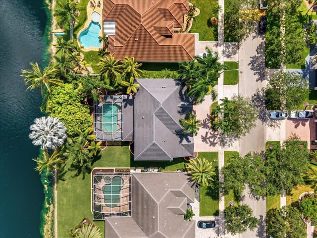 16363 SEGOVIA Circle S, Pembroke Pines FL 33331 - Pembroke Pines, FL - Photo 5