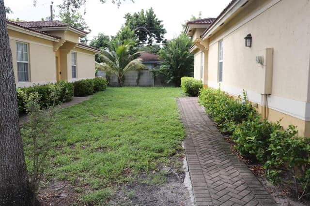 613 NW 21ST Avenue, Pompano Beach FL 33069 - Pompano Beach, FL - Photo 2