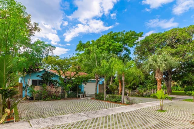545 S LAKE Drive, Lantana FL 33462 - Lantana, FL - Photo 6