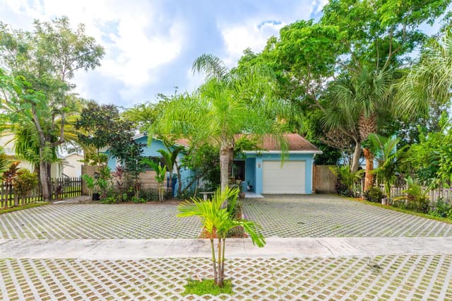 545 S LAKE Drive, Lantana FL 33462 - Lantana, FL - Photo 5