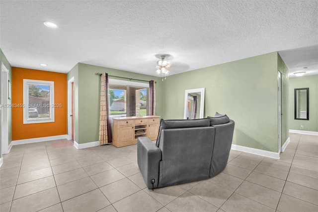 2351 NW 60th Ter, Sunrise FL 33313 - Sunrise, FL - Photo 5