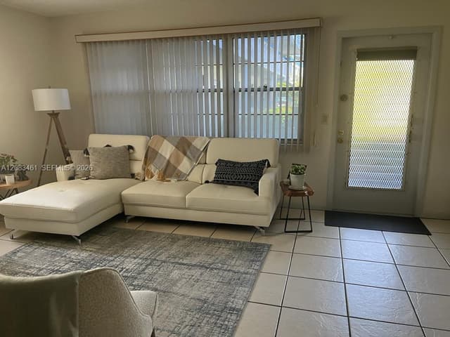 288 N Tilford N # 288, Deerfield Beach FL 33442 - Deerfield Beach, FL - Photo 4