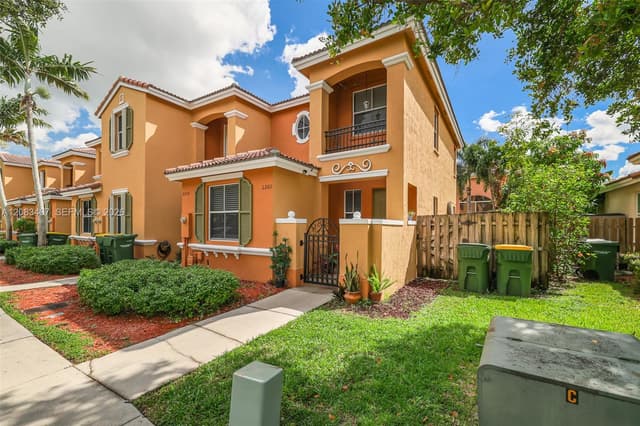 2260 NE 42nd Cir, Homestead FL 33033 - Homestead, FL - Photo 2