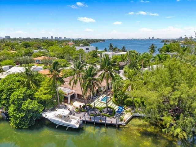 1150 N Biscayne Point Rd, Miami Beach FL 33141 - Miami Beach, FL - Photo 2