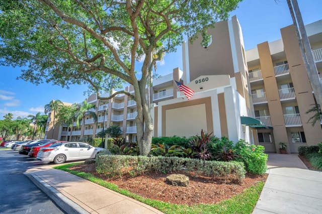 9560 Weldon Circle # J210, Tamarac FL 33321 - Tamarac, FL - Photo 3
