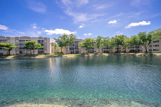 9560 Weldon Circle # J210, Tamarac FL 33321 - Tamarac, FL - Photo 5