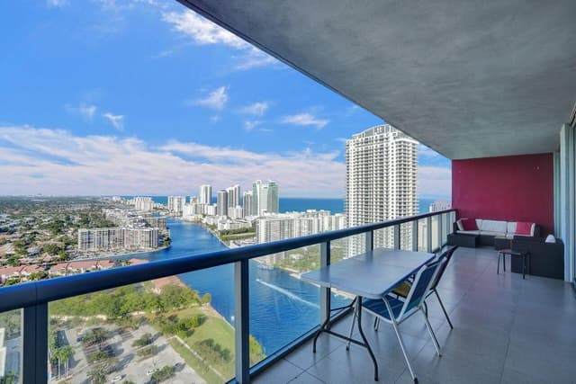 2600 E HALLANDALE BEACH Boulevard # T3210, Hallandale Beach FL 33009 - Hallandale Beach, FL - Photo 2