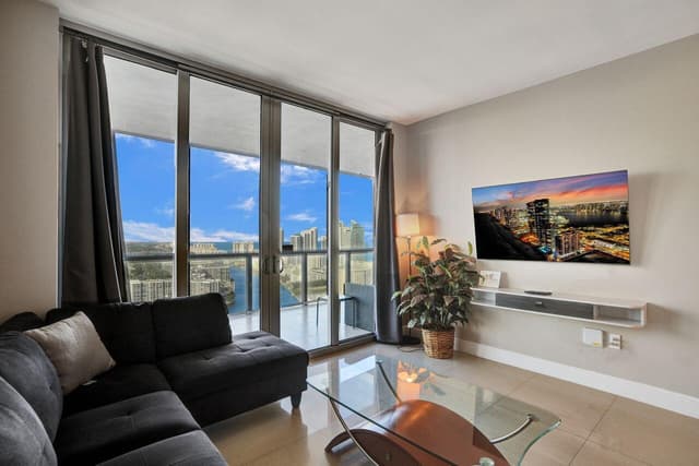 2600 E HALLANDALE BEACH Boulevard # T3210, Hallandale Beach FL 33009 - Hallandale Beach, FL - Photo 6