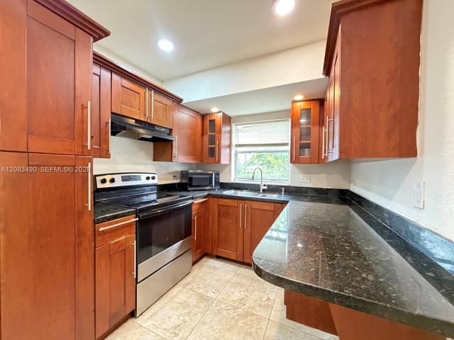 231 NW 4th St, Deerfield Beach FL 33441 - Deerfield Beach, FL - Photo 6