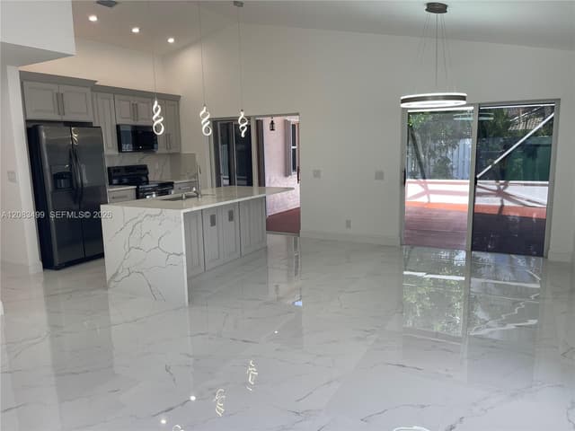 816 Sand Creek Cir, Weston FL 33327 - Weston, FL - Photo 7