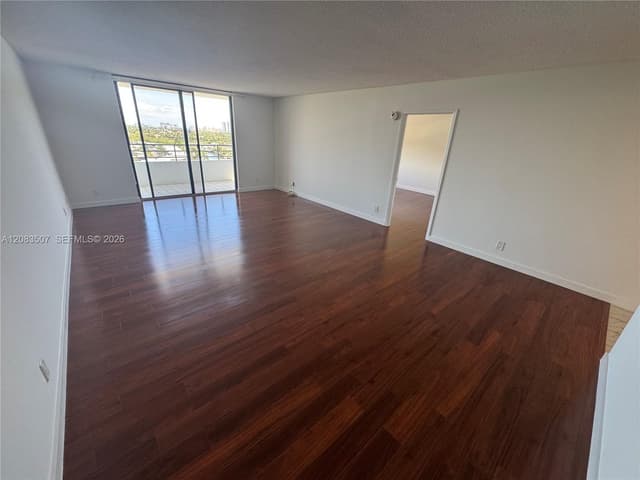2500 Parkview Dr # 1109, Hallandale Beach FL 33009 - Hallandale Beach, FL - Photo 3