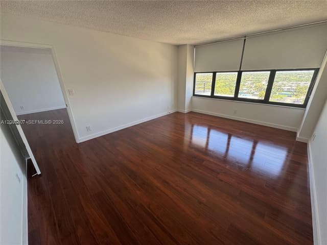 2500 Parkview Dr # 1109, Hallandale Beach FL 33009 - Hallandale Beach, FL - Photo 5