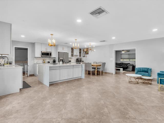 905 SE 13TH Court, Deerfield Beach FL 33441 - Deerfield Beach, FL - Photo 7