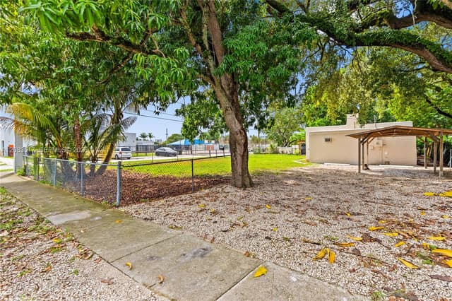 16860 NE 3rd Ct, North Miami Beach FL 33162 - North Miami Beach, FL - Photo 6