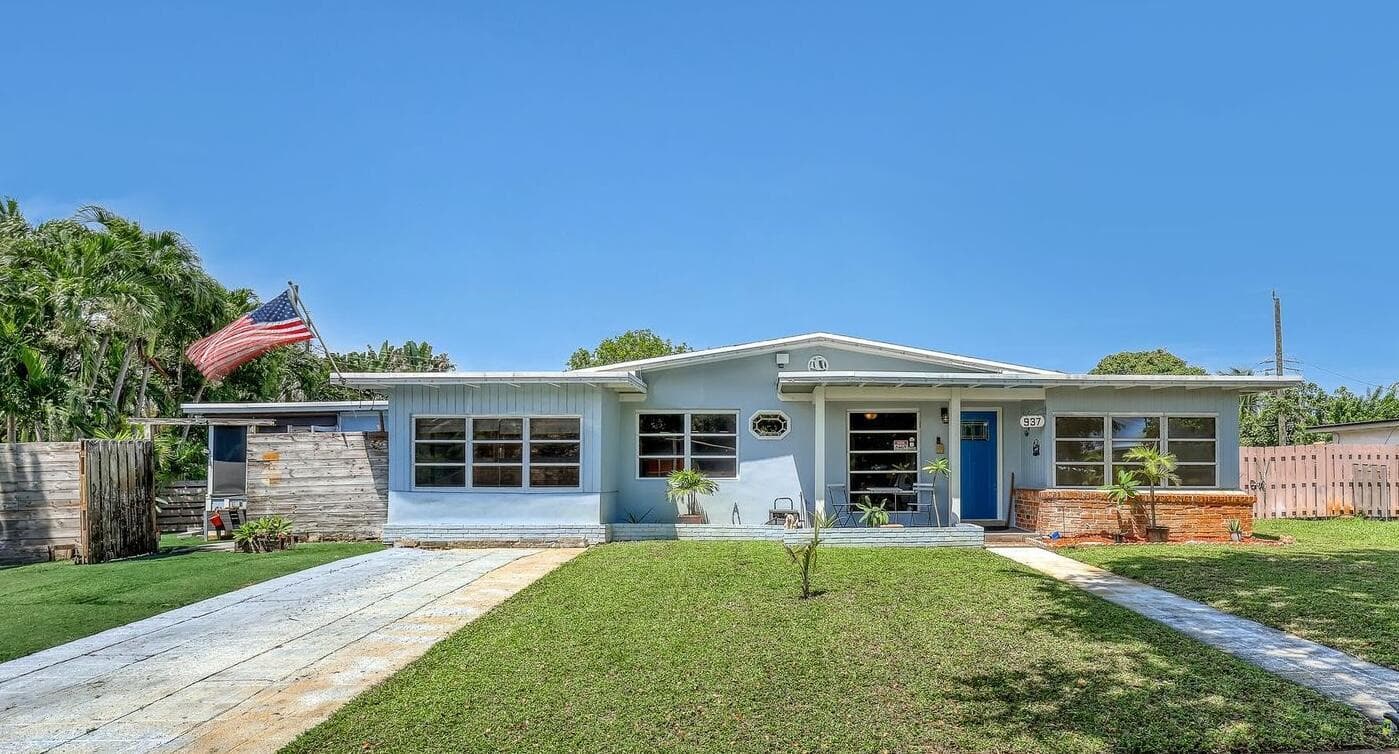 937 W DUVAL Street, Lantana FL 33462 - Lantana, FL - Photo 1