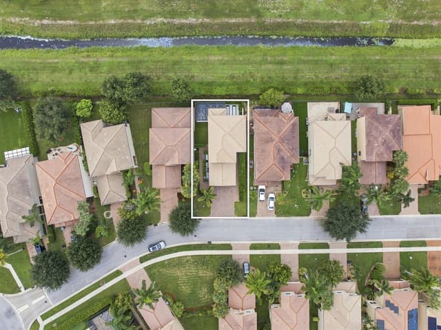 7830 JEWELWOOD Drive, Boynton Beach FL 33437 - Boynton Beach, FL - Photo 4