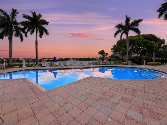 10725 PELICAN Drive, Wellington FL 33414 - Wellington, FL - Photo 3