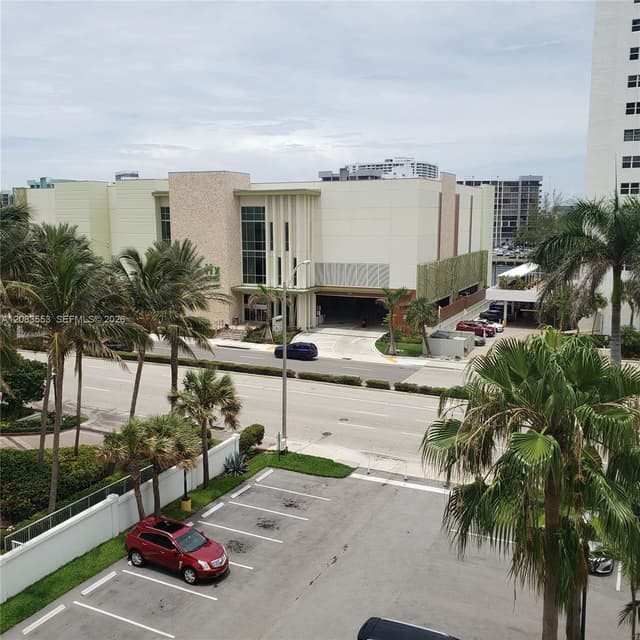 3001 S Ocean Dr # 527, Hollywood FL 33019 - Hollywood, FL - Photo 6