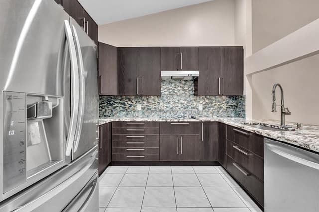 11137 NW 38TH Place, Sunrise FL 33351 - Sunrise, FL - Photo 5