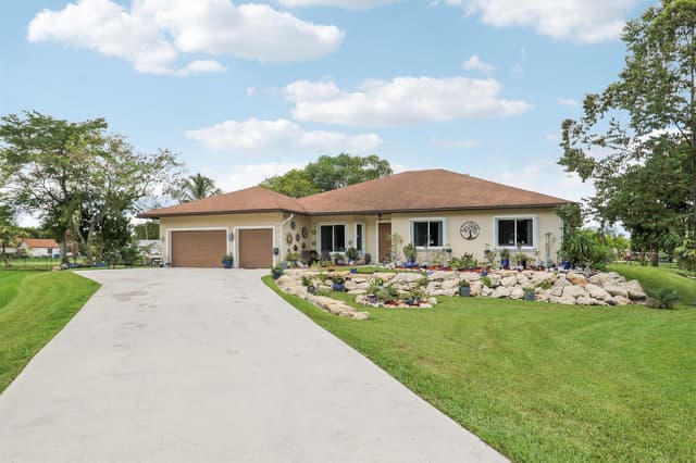 20231 SW 49TH Court, Southwest Ranches FL 33332 - Southwest Ranches, FL - Photo 3