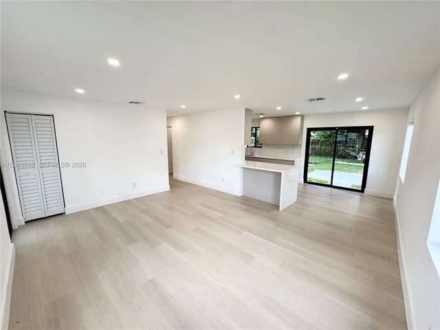 3820 NW 210th Ter, Miami Gardens FL 33055 - Miami Gardens, FL - Photo 7