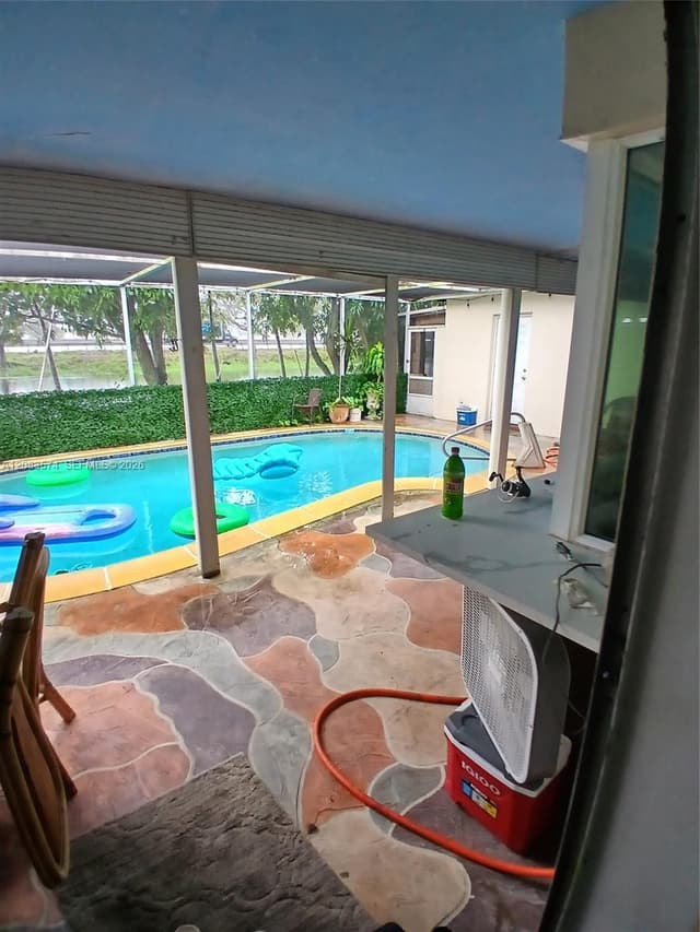 3309 Acapulco Dr, Miramar FL 33023 - Miramar, FL - Photo 2