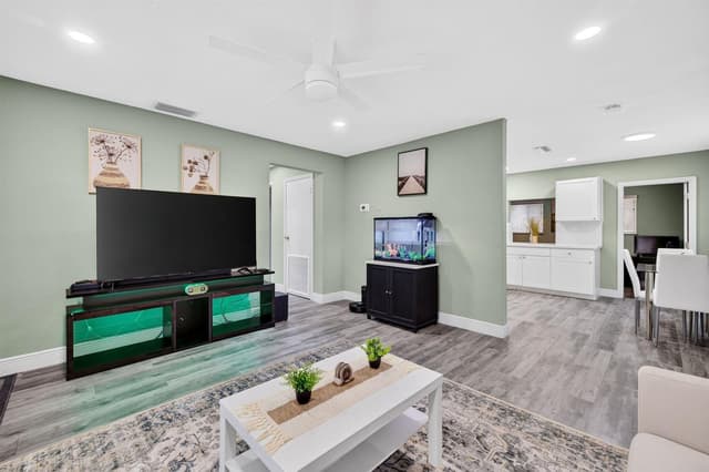 2333 NW 82ND Way NW, Sunrise FL 33322 - Sunrise, FL - Photo 6