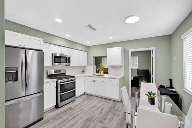 2333 NW 82ND Way NW, Sunrise FL 33322 - Sunrise, FL - Photo 7