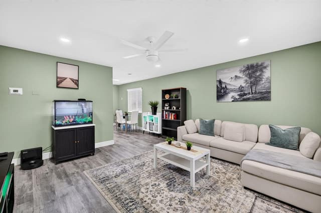 2333 NW 82ND Way NW, Sunrise FL 33322 - Sunrise, FL - Photo 3